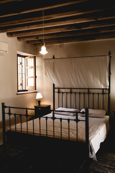 Eveleos Country House