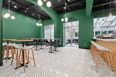 Holiday Inn Manhattan 6th Ave - Chelsea by IHG