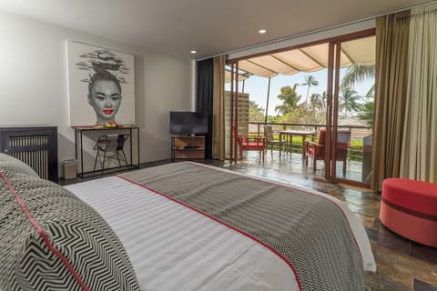 The Sunset Beach Resort & Spa Taling Ngam