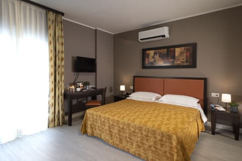 Quadra Key Easy Home In Florence, Room