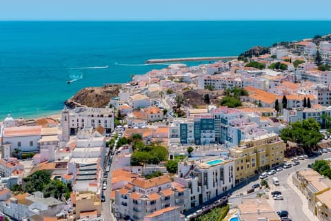 Hotel Colina do Mar, Beach