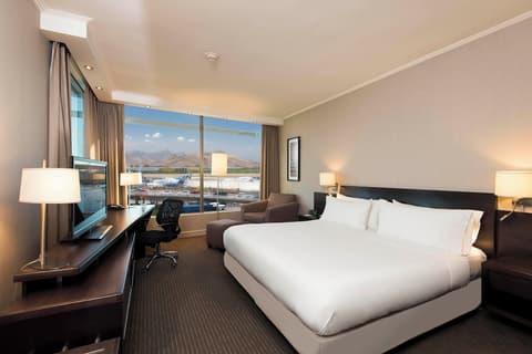 Holiday Inn Santiago - Airport Terminal by IHG