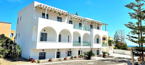 Horizon Resort, Front of property