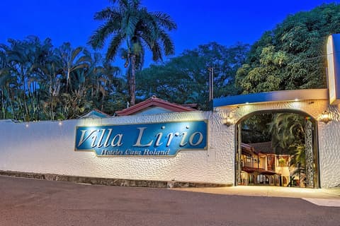 Hotel Villas Lirio, Front of property