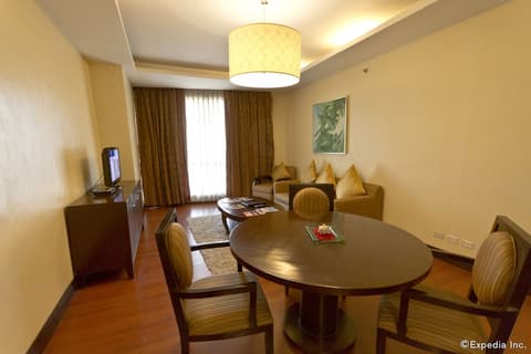 Crown Regency Hotel and Towers