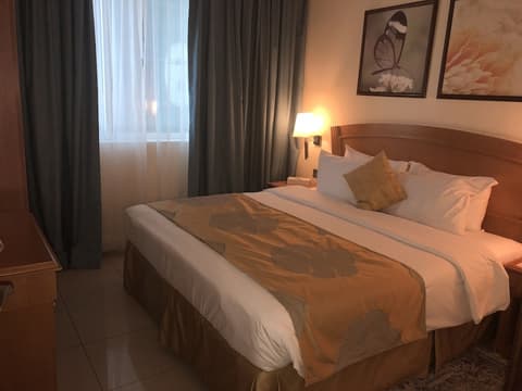 Golden Tulip Sharjah, Room