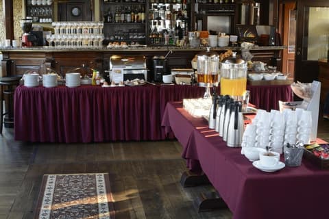 Boat Hotel Matylda, Restaurant