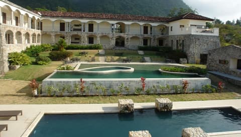 Los Mandarinos Boutique Spa and Hotel
