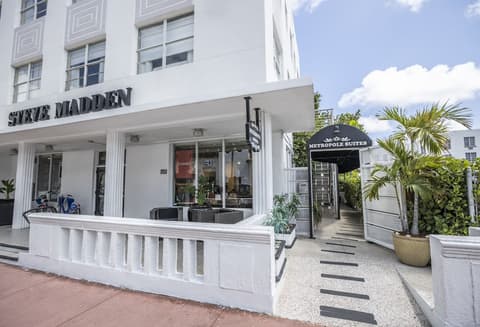Metropole Suites South Beach, Front of property