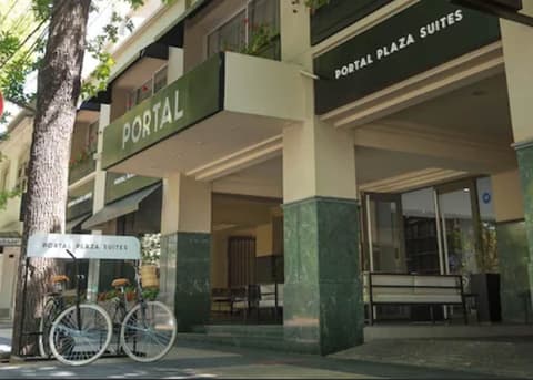 Portal Plaza Suites