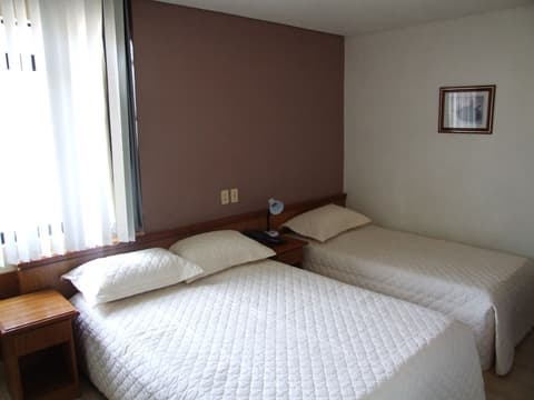 Rede Andrade Guaíra, Room