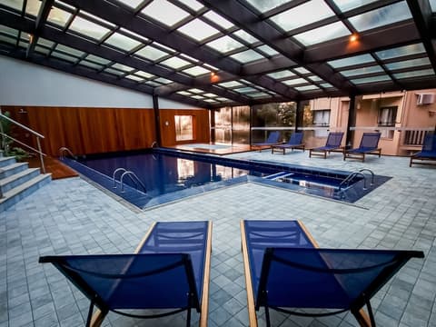 Wish Serrano Resort, Indoor pool