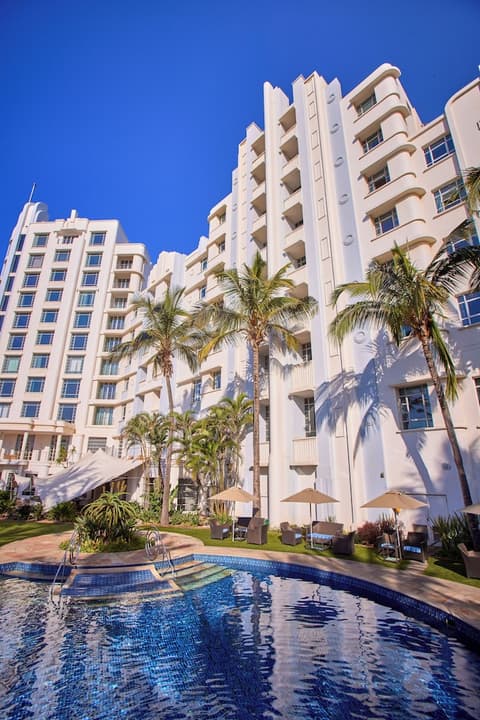 Suncoast Hotel & Towers