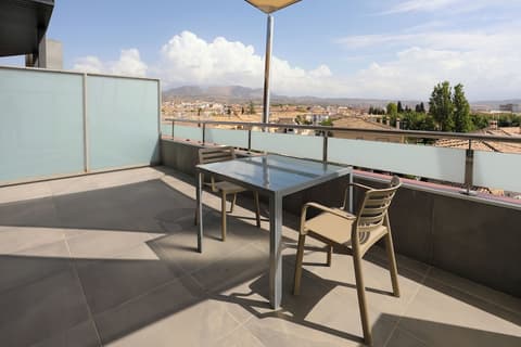 Hotel YIT Conquista de Granada, Terrace/patio