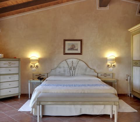 COLONNA RESORT, a Colonna Luxury Beach Hotel, Porto Cervo, Room