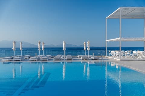 Dimitra Beach Hotel & Suites, Pool
