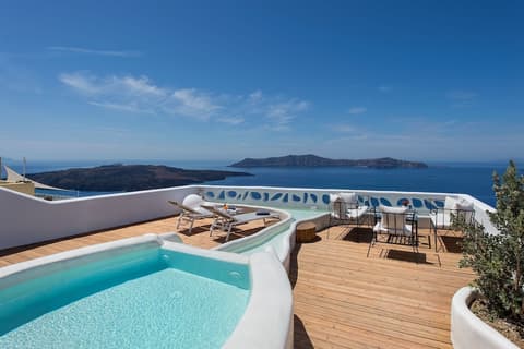 Athina Luxury Suites