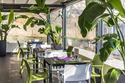 Hotel Zentral Castellana Norte