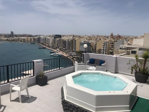 Sliema Marina Hotel, Terrace/patio