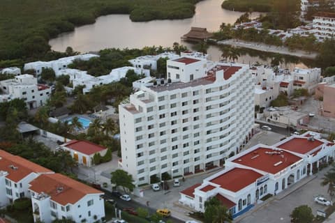 Calypso Hotel Cancun