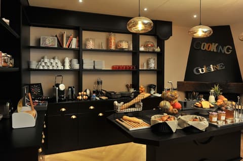 Mercure Paris Saint Cloud Hippodrome, Breakfast area