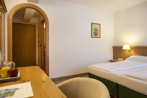 Golf Hotel, Room