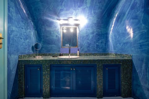 Dreams Luxury Suites