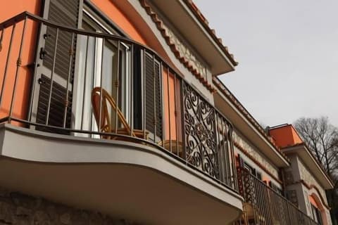 Hotel Prestige, Balcony