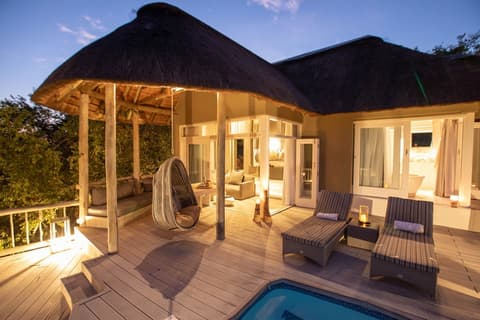 Clifftop Exclusive Safari Hideaway, Terrace/patio