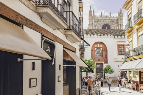 EME Catedral Mercer Hotel, Restaurant