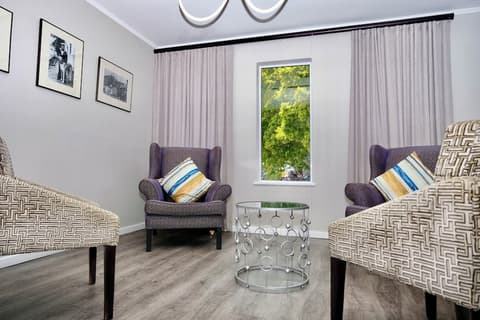 Simon's Town Quayside Hotel