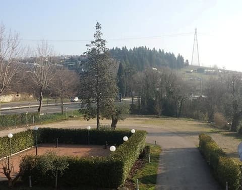 Hotel Main Street, Property grounds