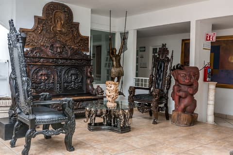 European Life Style Executive Suites & Gallery