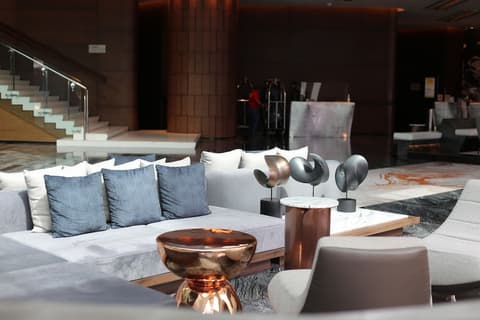 Le Meridien Bangkok, Lobby