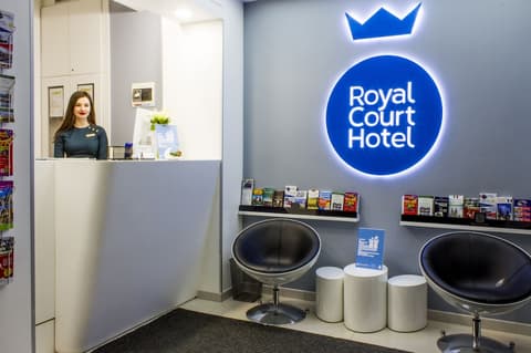 Royal Court Hotel, Reception