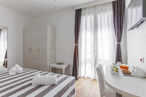 Hotel Houston Suites