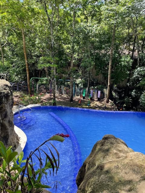 Mayan Hills Resort, Pool