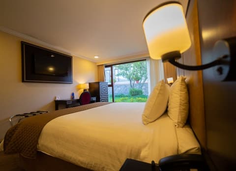 Quindeloma Art Hotel And Gallery, Room