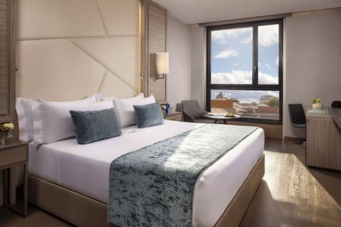 VP Plaza España Design, Room