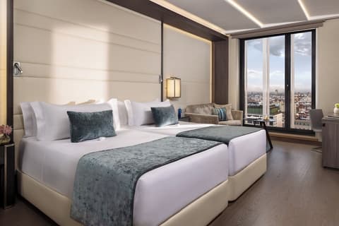 VP Plaza España Design, Room