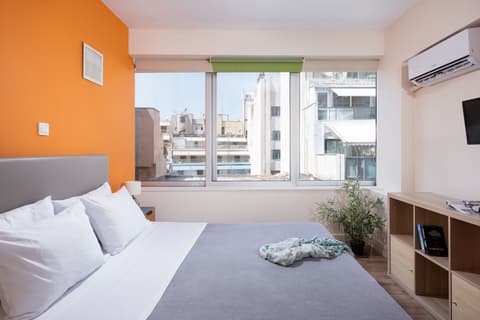 Enattica Syntagma Living