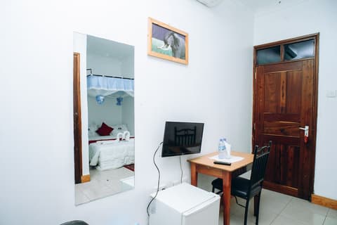 Arusha Giraffe Lodge