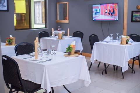 Arusha Giraffe Lodge, Breakfast area