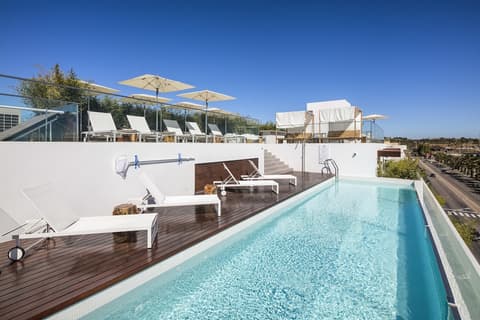 Lagos Avenida Hotel, Infinity pool