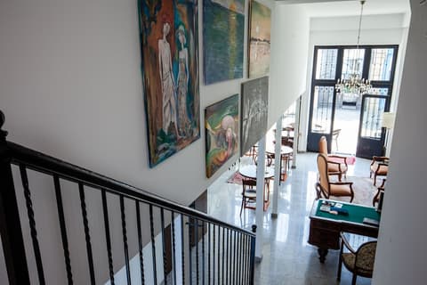 Hotel N16, Interior entrance