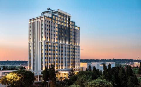 DoubleTree by Hilton Istanbul Topkapi, Exterior