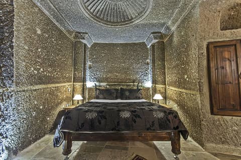 Antique Terrace Suites