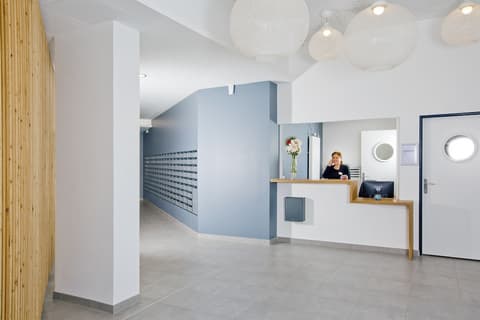 Sejours & Affaires Paris Davout, Reception