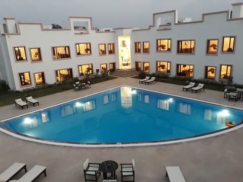 Golden Tulip Khajuraho, Outdoor pool
