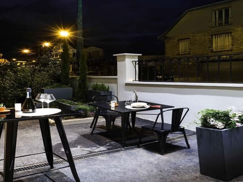 ibis Styles Clamart Gare Grand Paris, Bar (on property)